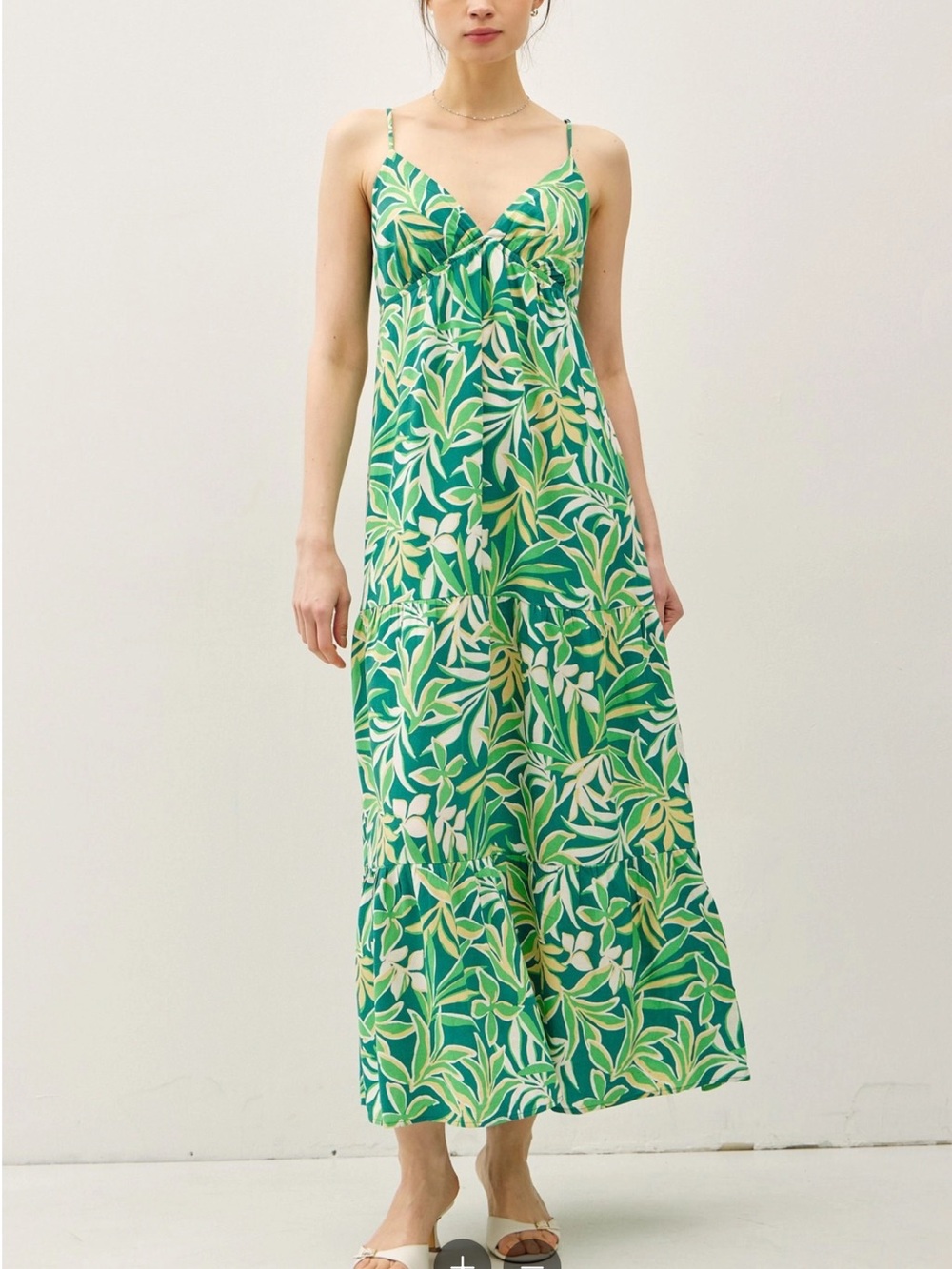 BE COOL Green Tropical Leaf Print Maxi Dress with Spaghetti Straps